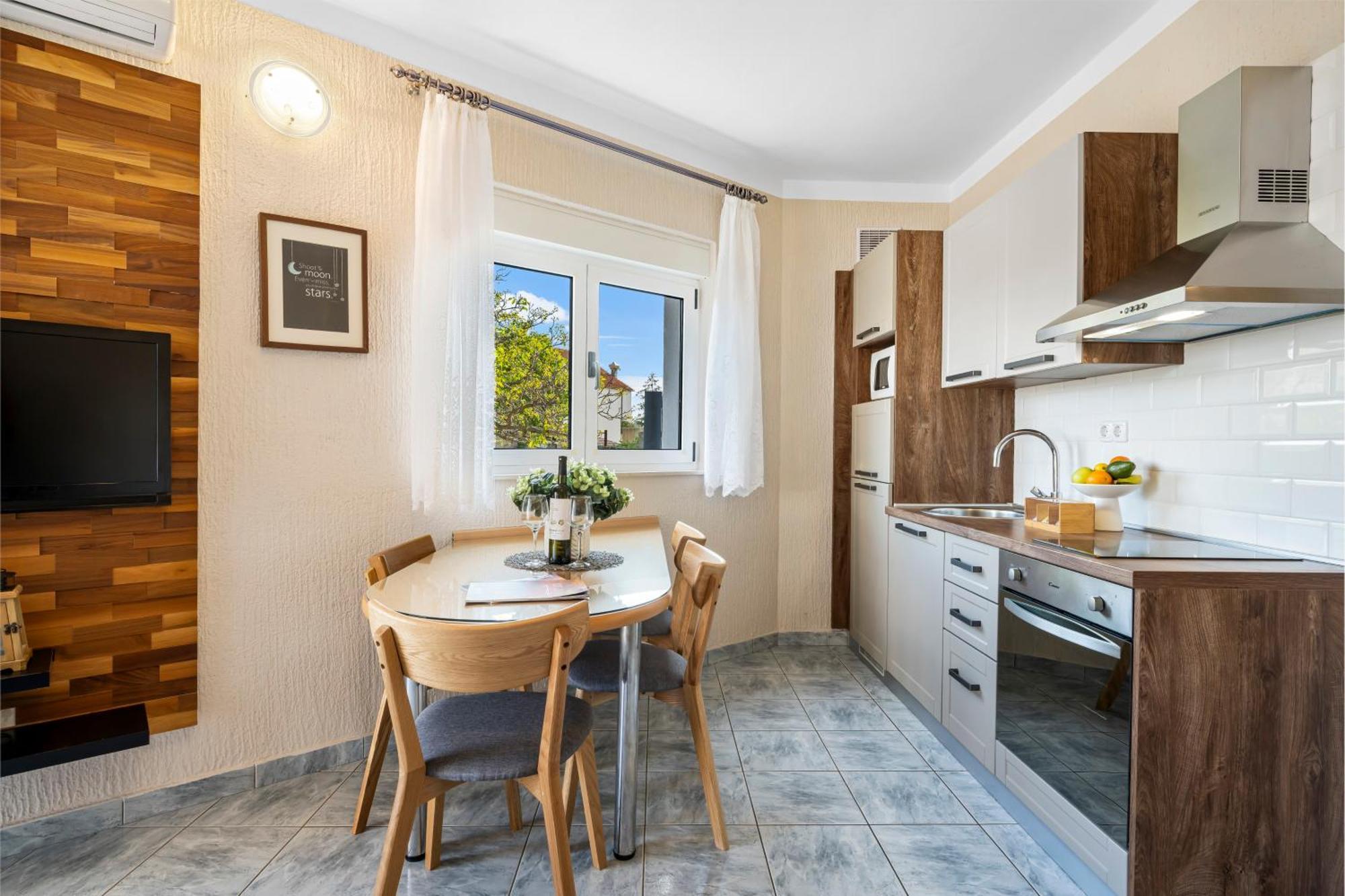 Aquarius Apartments - Beachside With Heated Pool Vodice Værelse billede