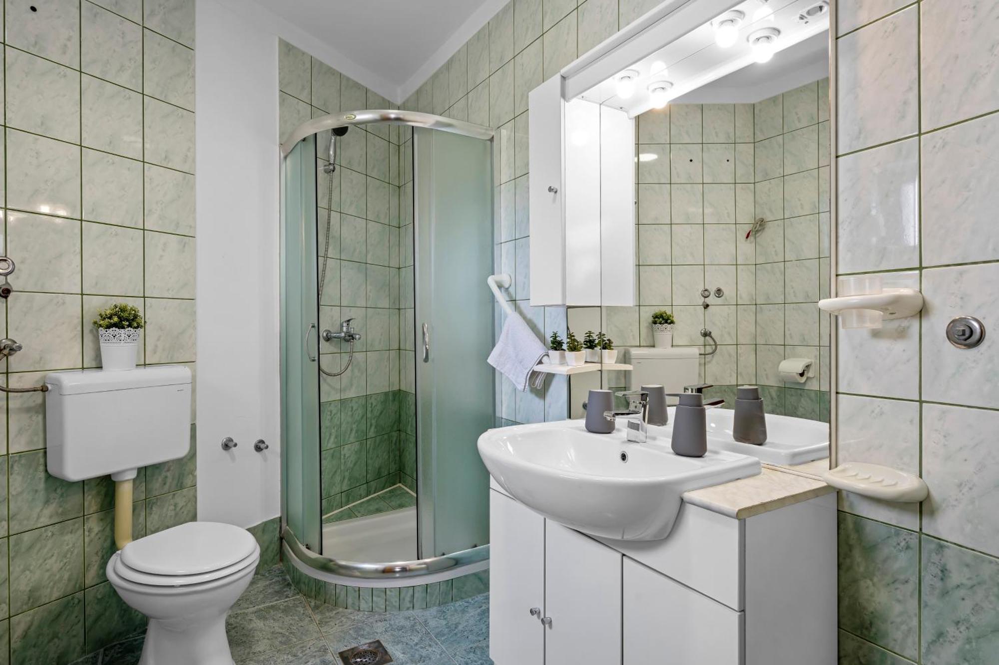 Aquarius Apartments - Beachside With Heated Pool Vodice Værelse billede